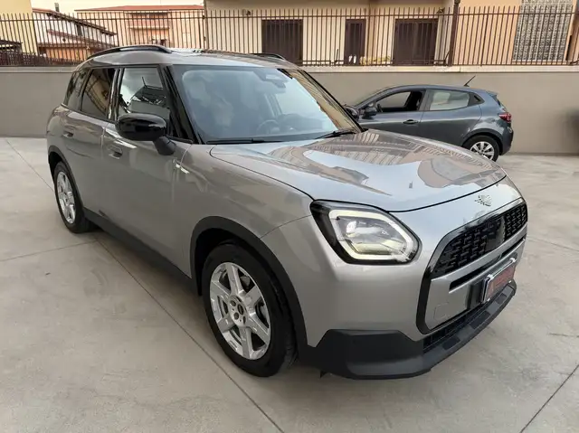 MINI Countryman D