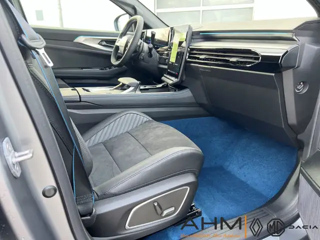 Renault Rafale view 14