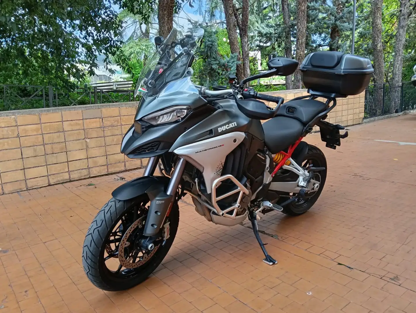 Ducati Multistrada 1200 V4 S 1158cc Travel&Radar Gri - 1