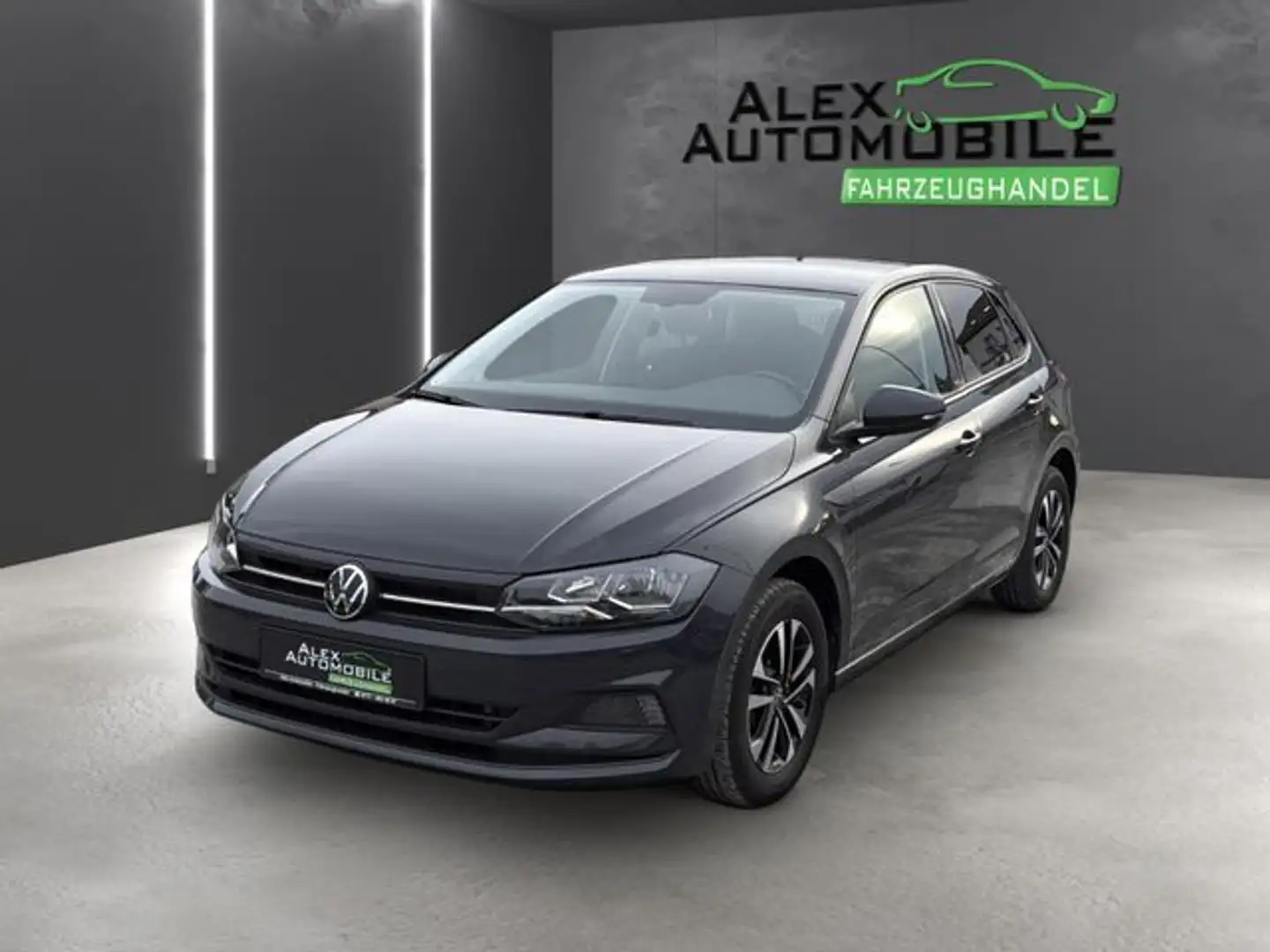 Volkswagen Polo VI United Grau - 2