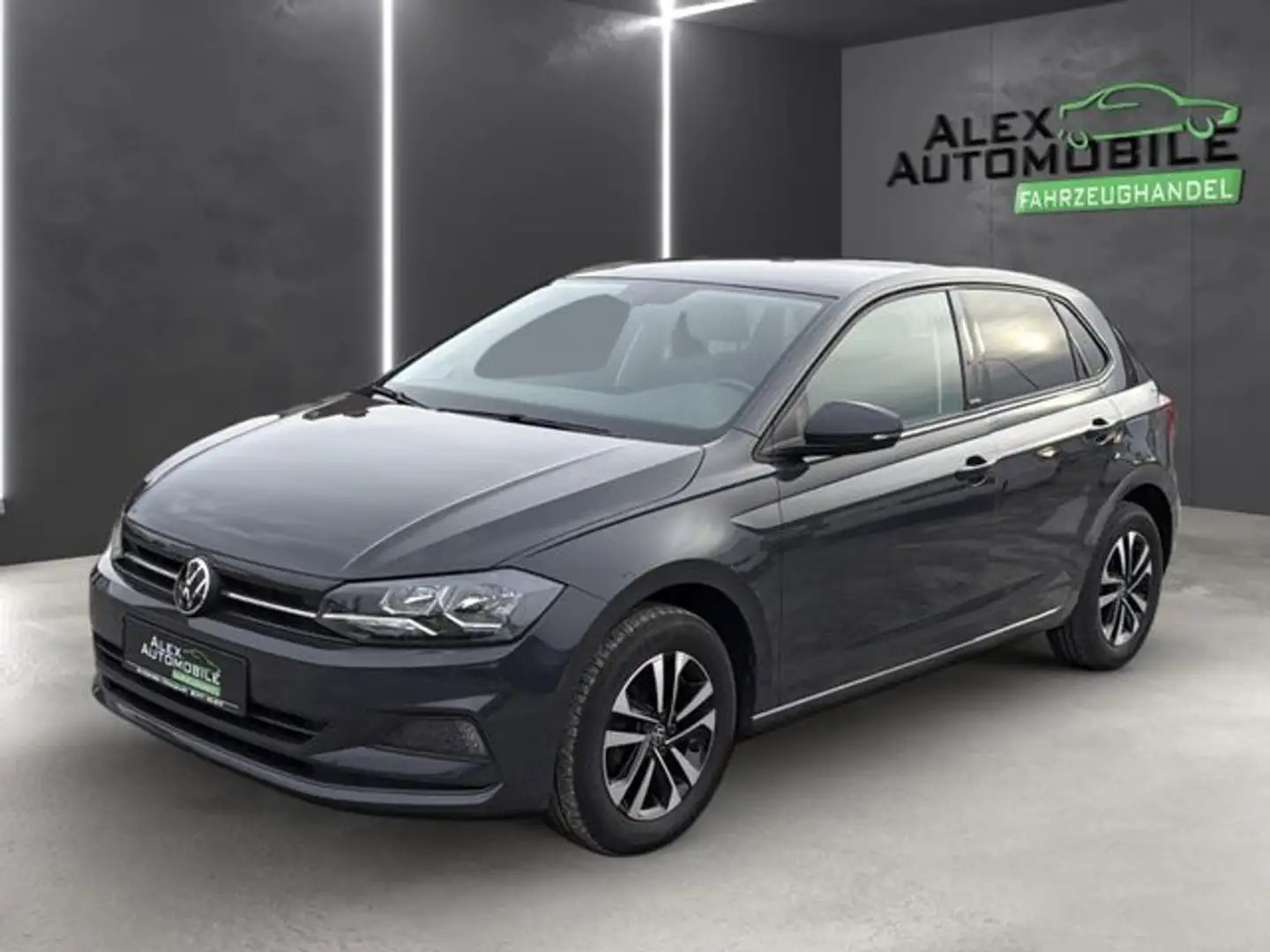 Volkswagen Polo VI United Grau - 1