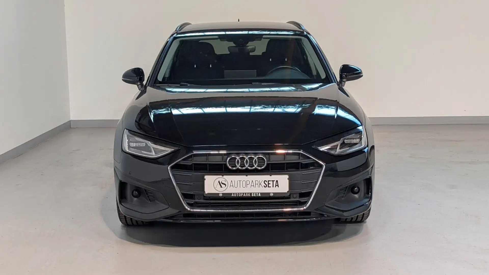 Audi A4 Avant 35 TFSI Aut. PRE-SENSE*KESSY*PDC*NAVI Schwarz - 2