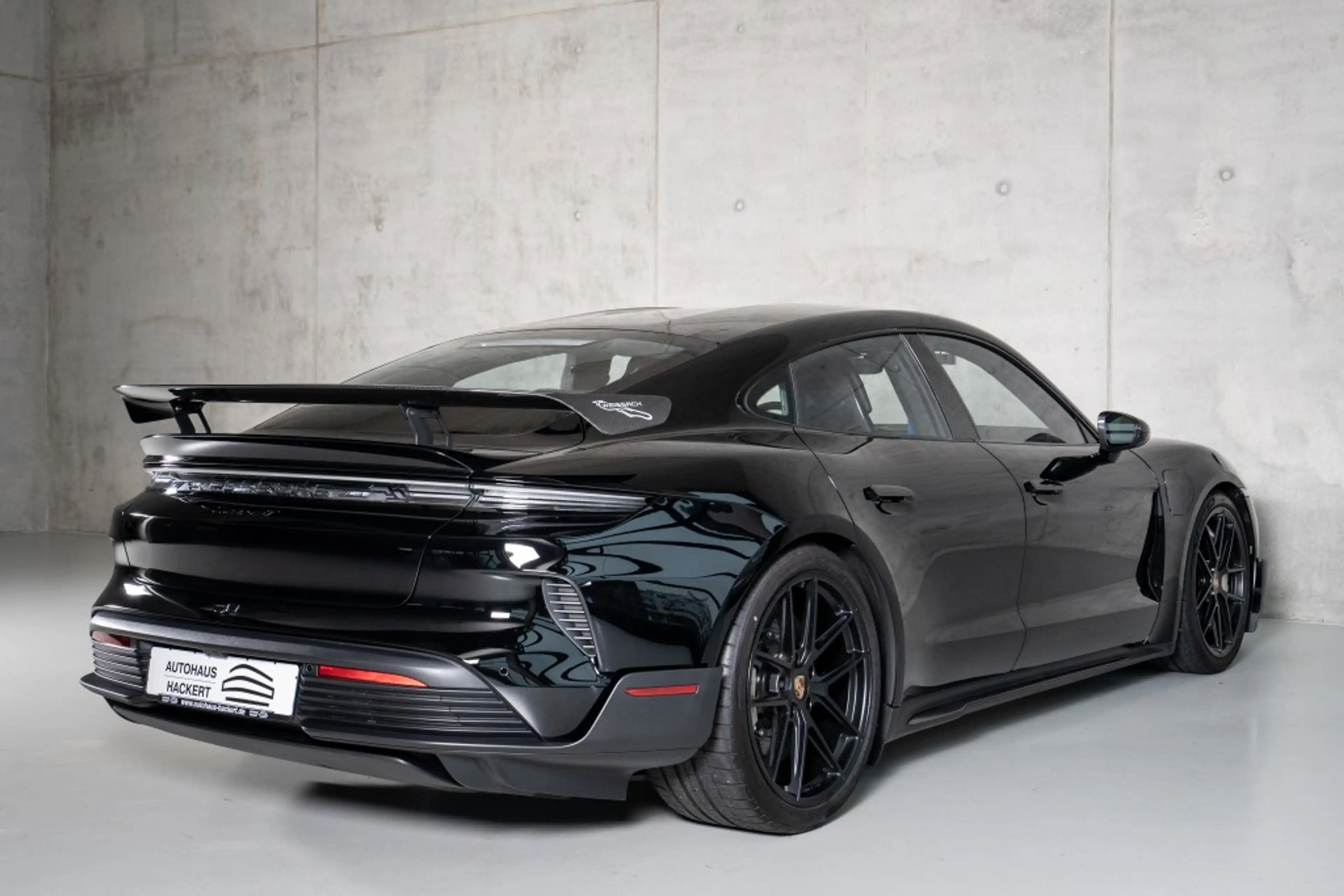Porsche Taycan Turbo GT WEISSACH-PACKET ON STOCK! — photo 9