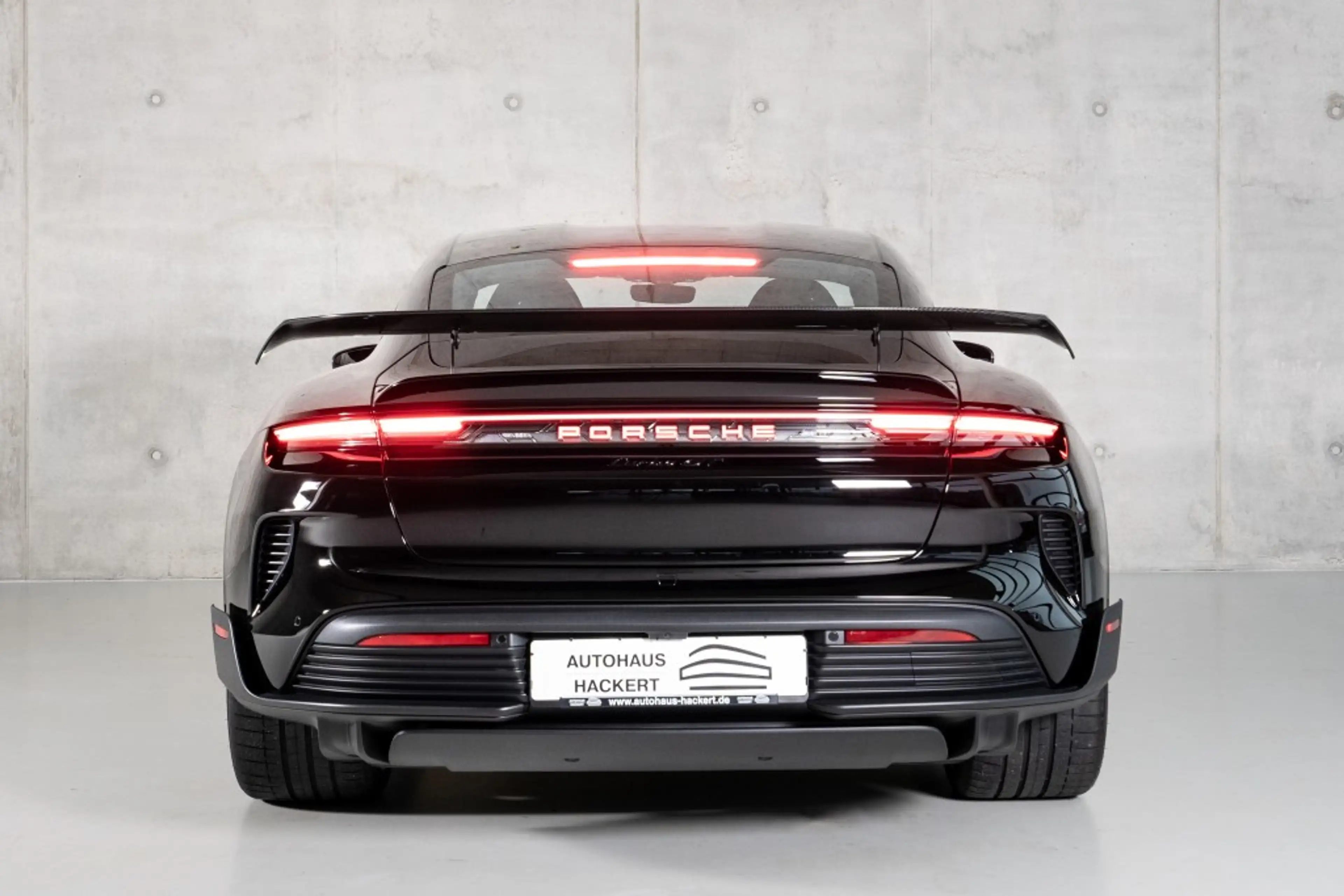 Porsche Taycan Turbo GT WEISSACH-PACKET ON STOCK! — photo 8