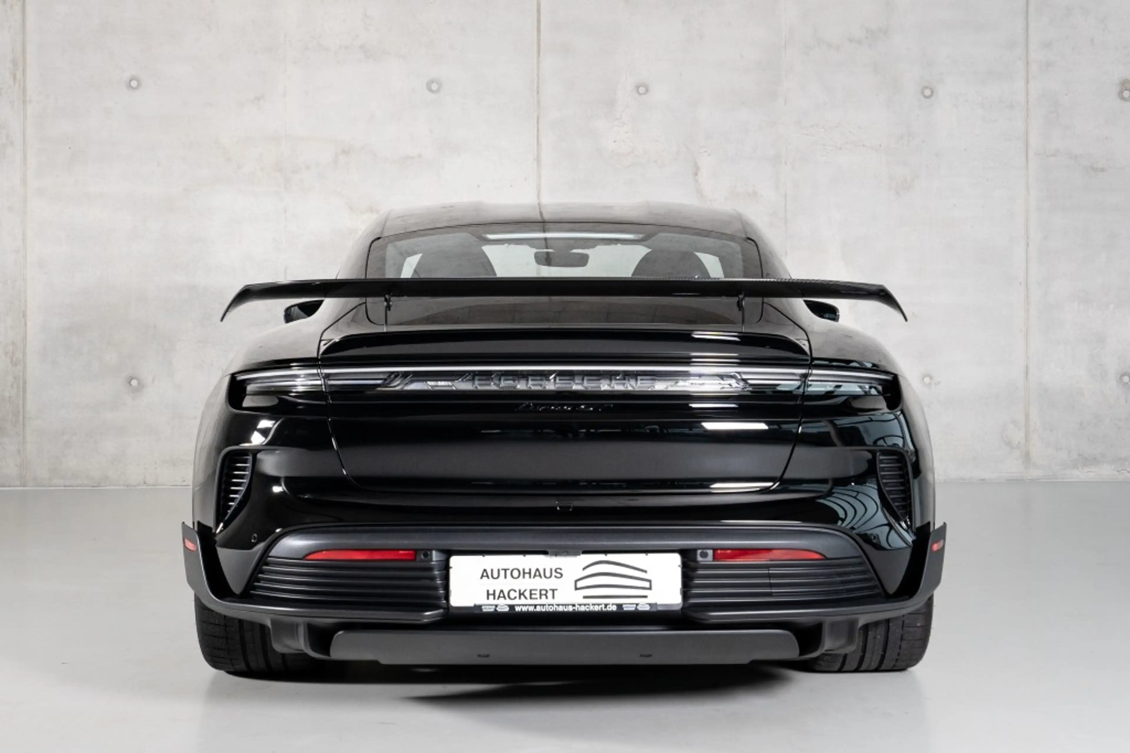 Porsche Taycan Turbo GT WEISSACH-PACKET ON STOCK! — photo 7