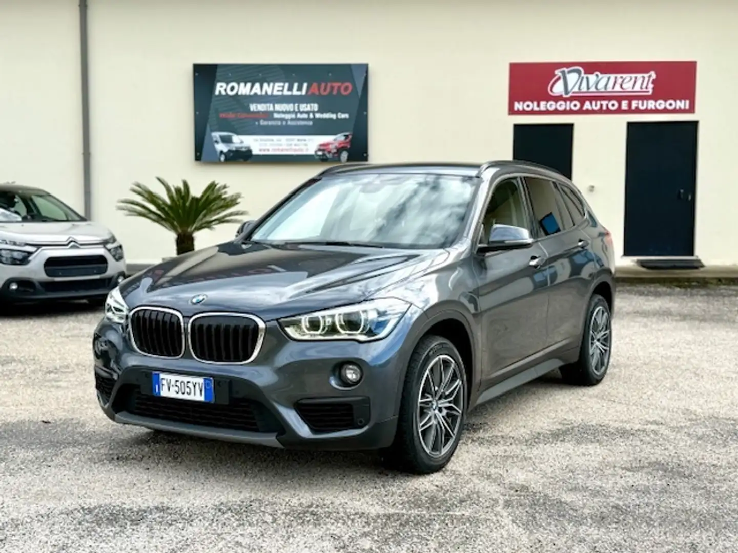BMW X1 X1 sdrive18d Advantage auto my18 Gris - 1