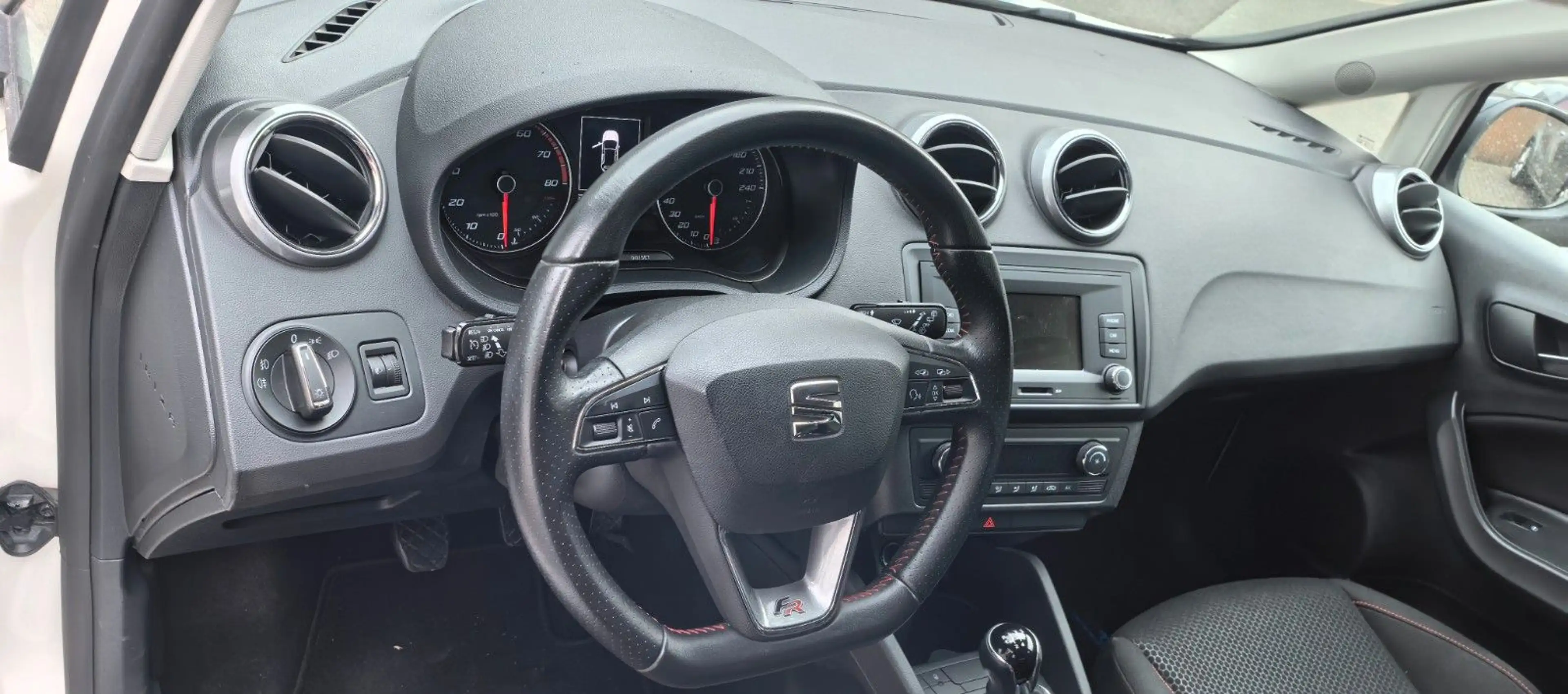 SEAT Ibiza FR 1.Hand / Erst 47 Tkm! — photo 11