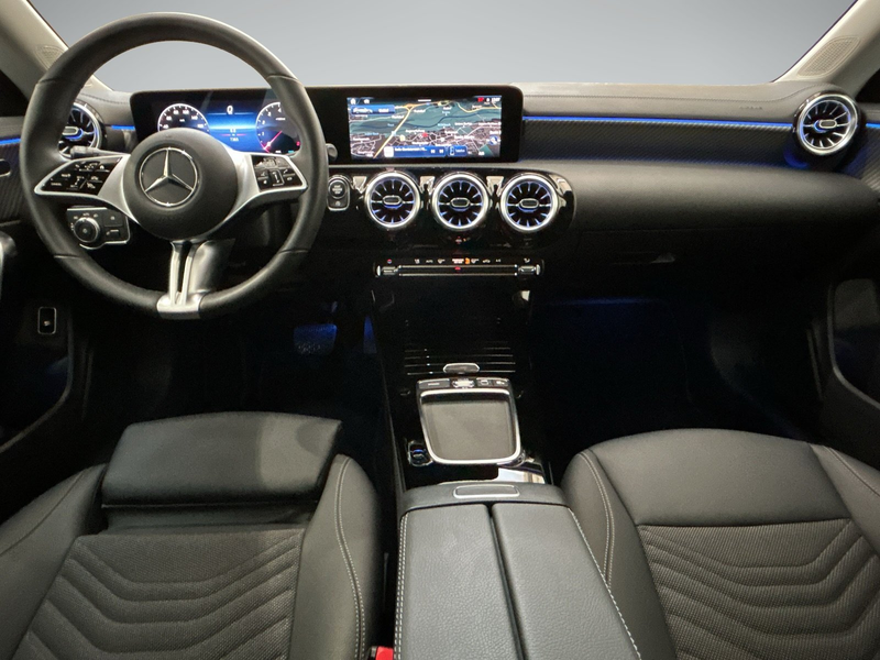 Mercedes-Benz CLA 180 Shooting Brake Cam PTS Navi Wide LED — photo 8