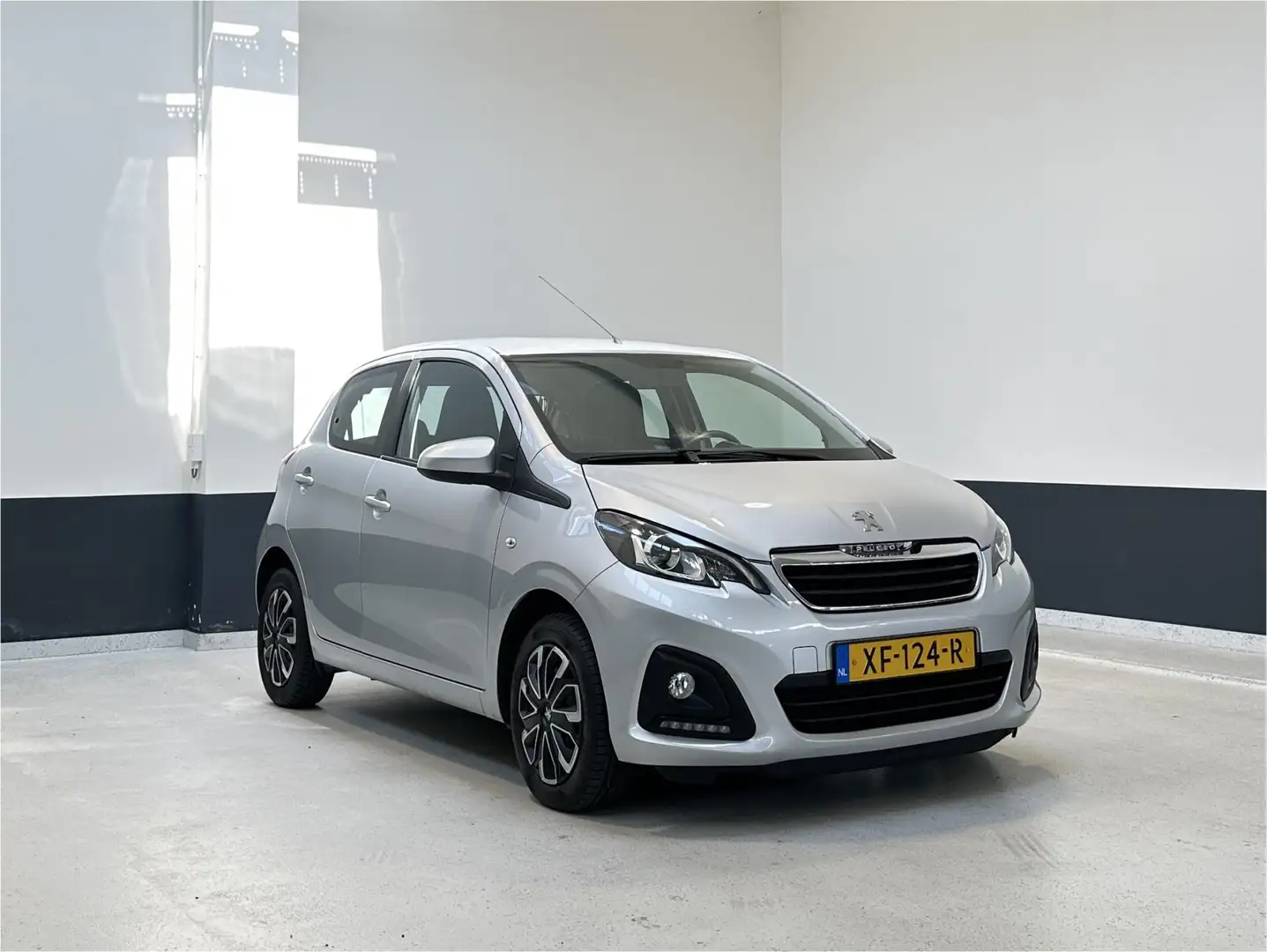 Peugeot 108 1.0 e-VTi Active | Apple Carplay/ Android Auto |NL Grijs - 1