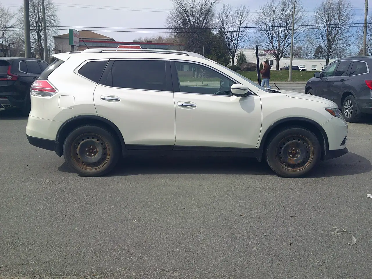 Nissan Rogue снимка Nissan Rogue