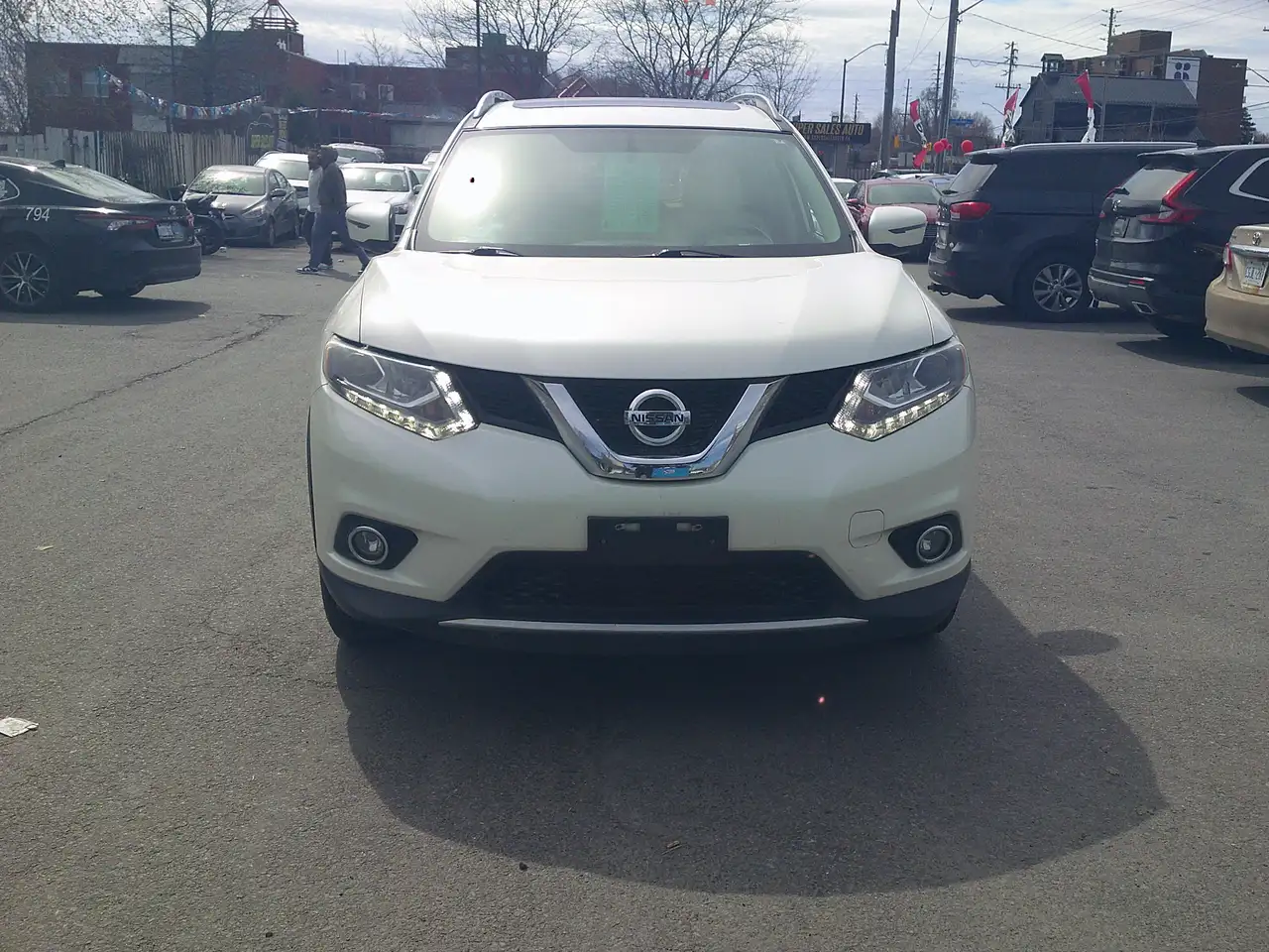 Nissan Rogue снимка Nissan Rogue