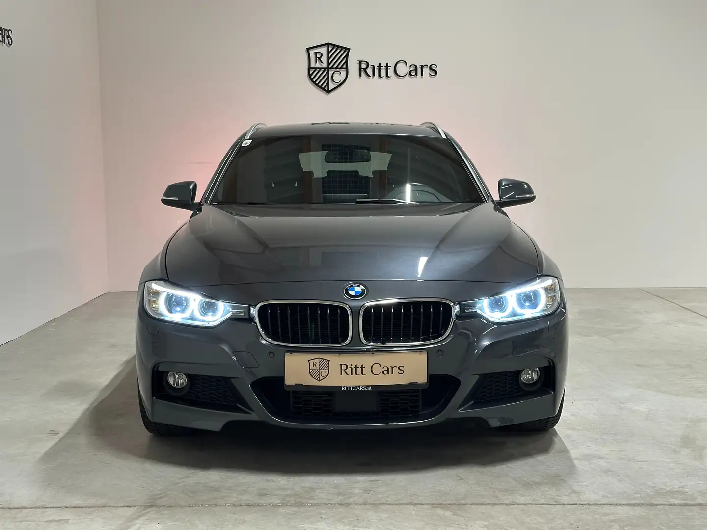 BMW 320 320d xDrive Touring M-Paket Aut. Grigio - 1