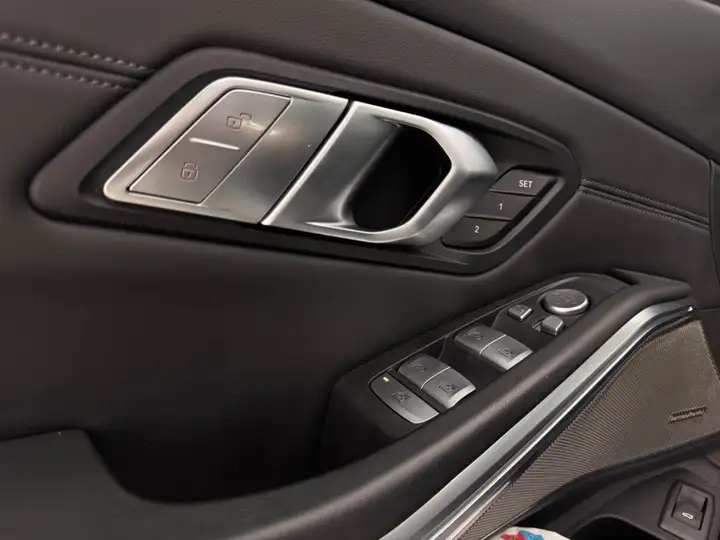 BMW M3 2026, foto 28