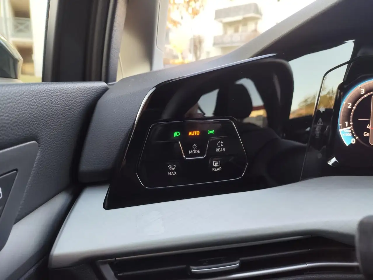 Volkswagen Golf 1.5 eTSI Variant DSG Life SHZ ACC PDC, миниатюра 15