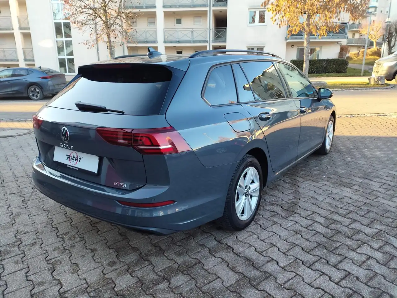 Volkswagen Golf 1.5 eTSI Variant DSG Life SHZ ACC PDC, миниатюра 5