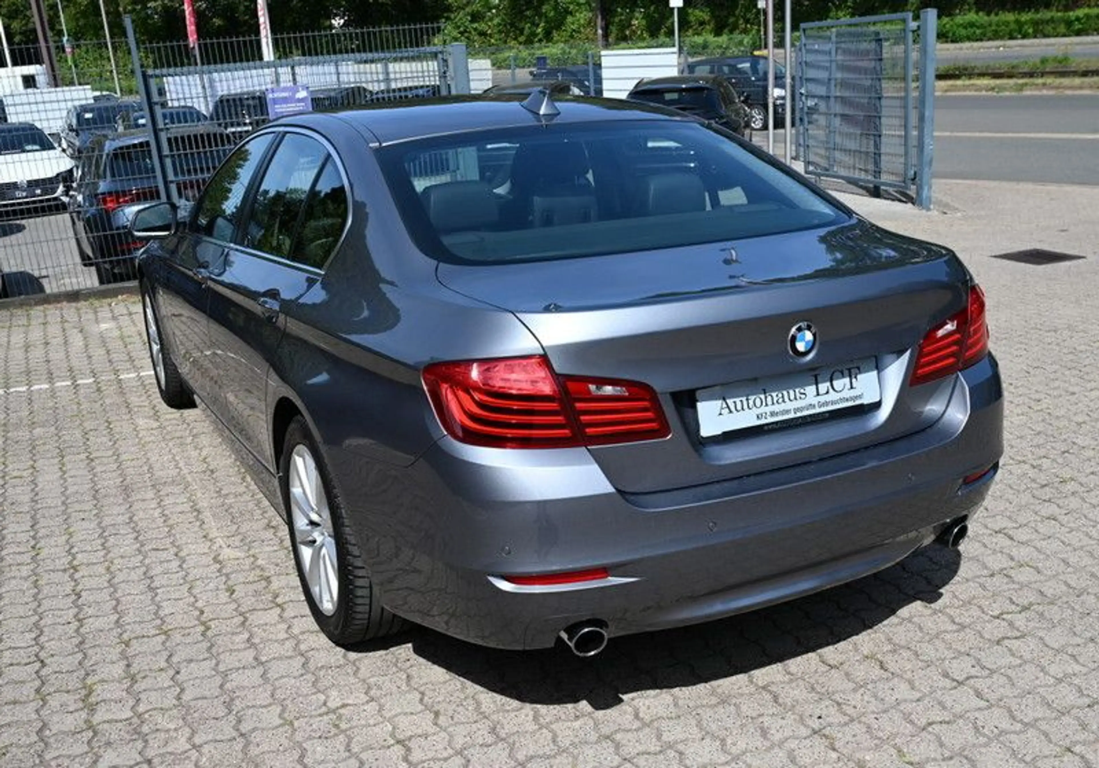 BMW 535 i Limousine Leder Bi-Xenon Cam Schiebedach — photo 8
