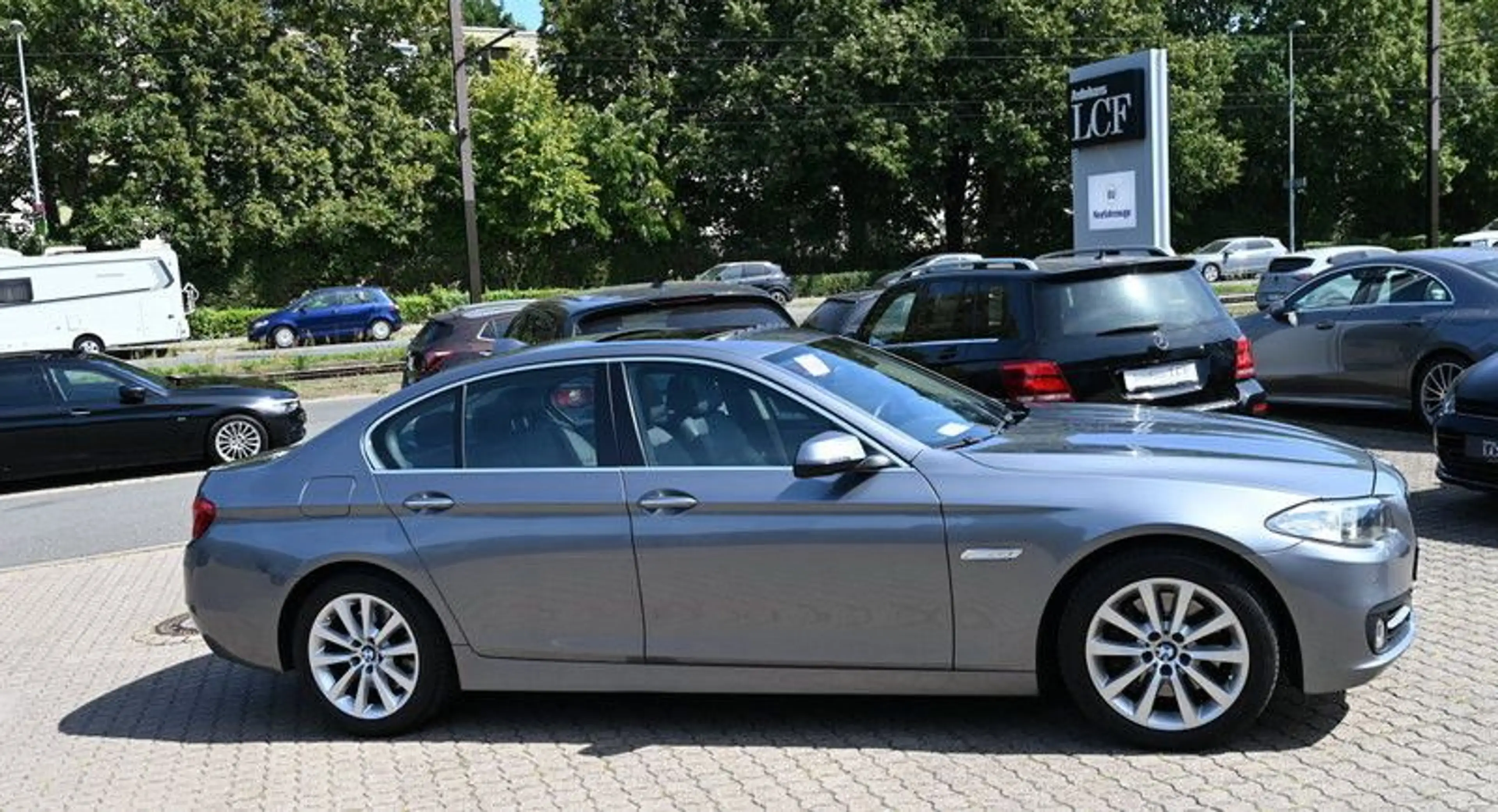BMW 535 i Limousine Leder Bi-Xenon Cam Schiebedach — photo 7