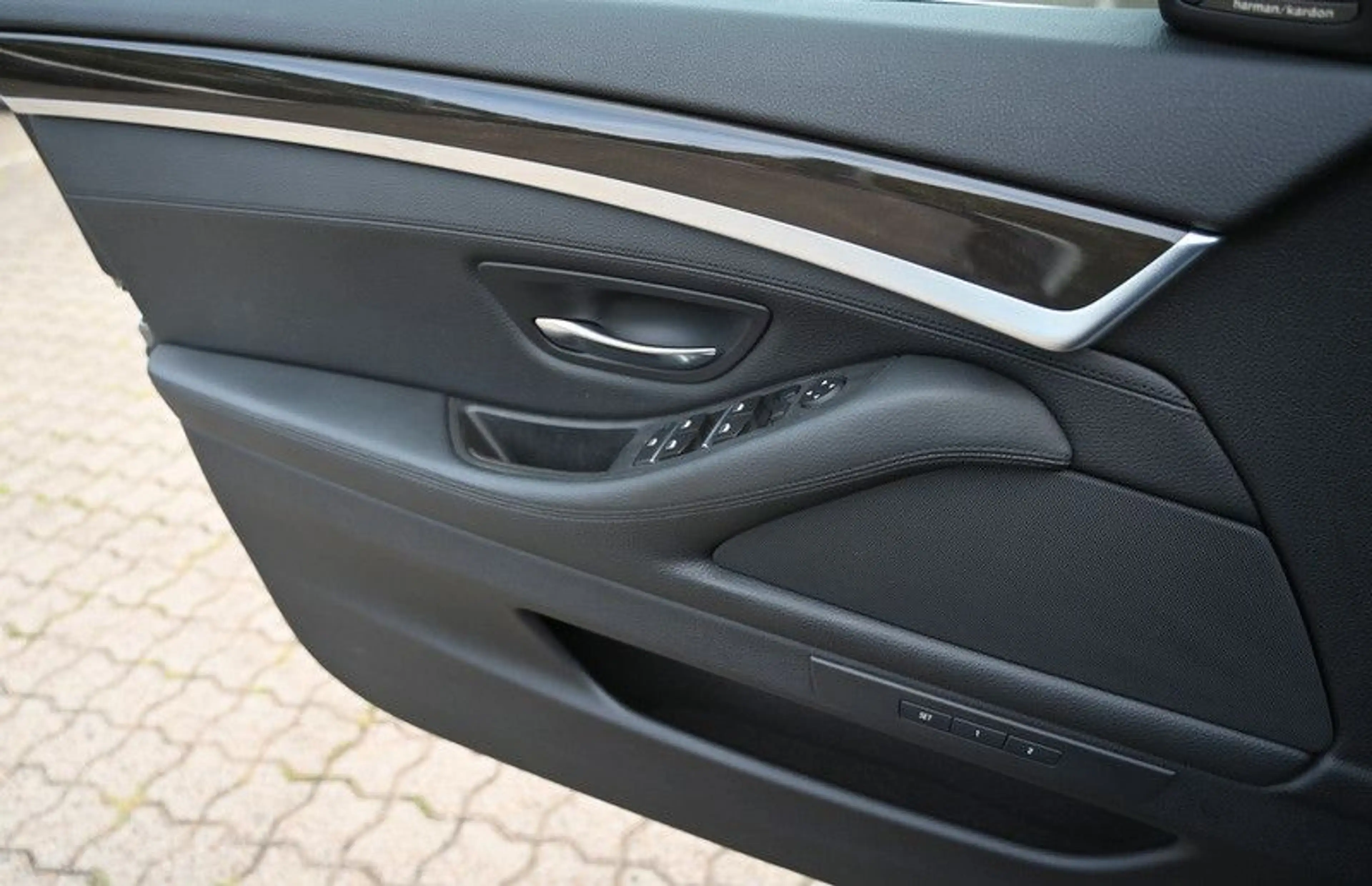 BMW 535 i Limousine Leder Bi-Xenon Cam Schiebedach — photo 14