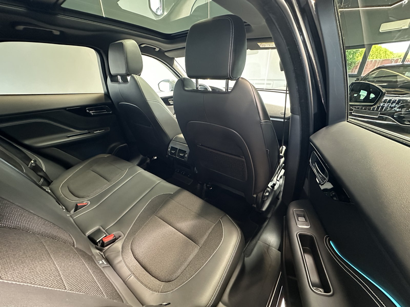 Jaguar F-Pace R-Sport 20d AWD — photo 20