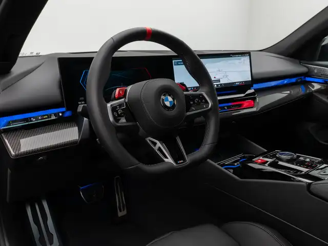 BMW M5 view 15