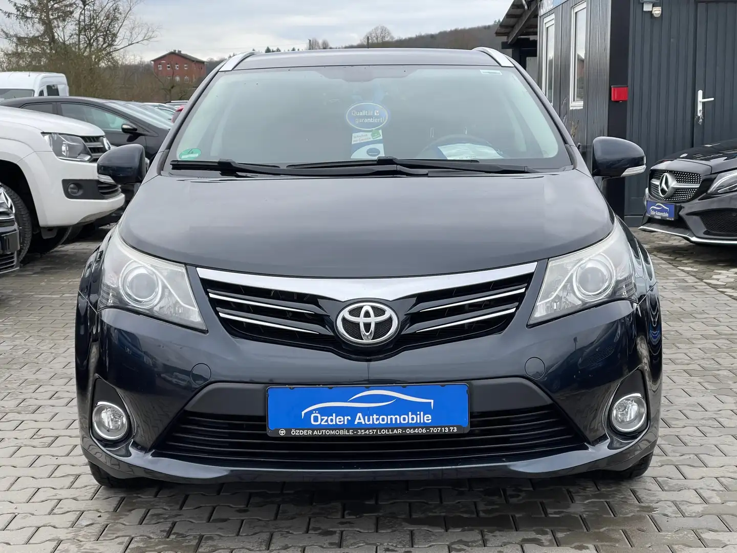 Toyota Avensis 2.2 D-4D Edition+Finanzierung+Garantie+ Modrá - 2