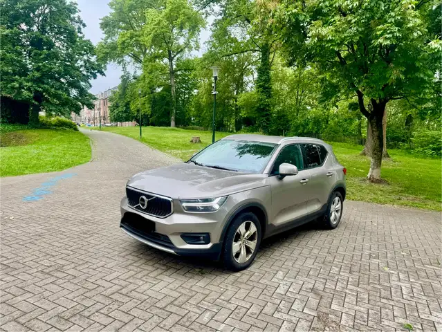 Volvo XC40 XC40 2.0 D3 AWD Momentum Pro Geartronic