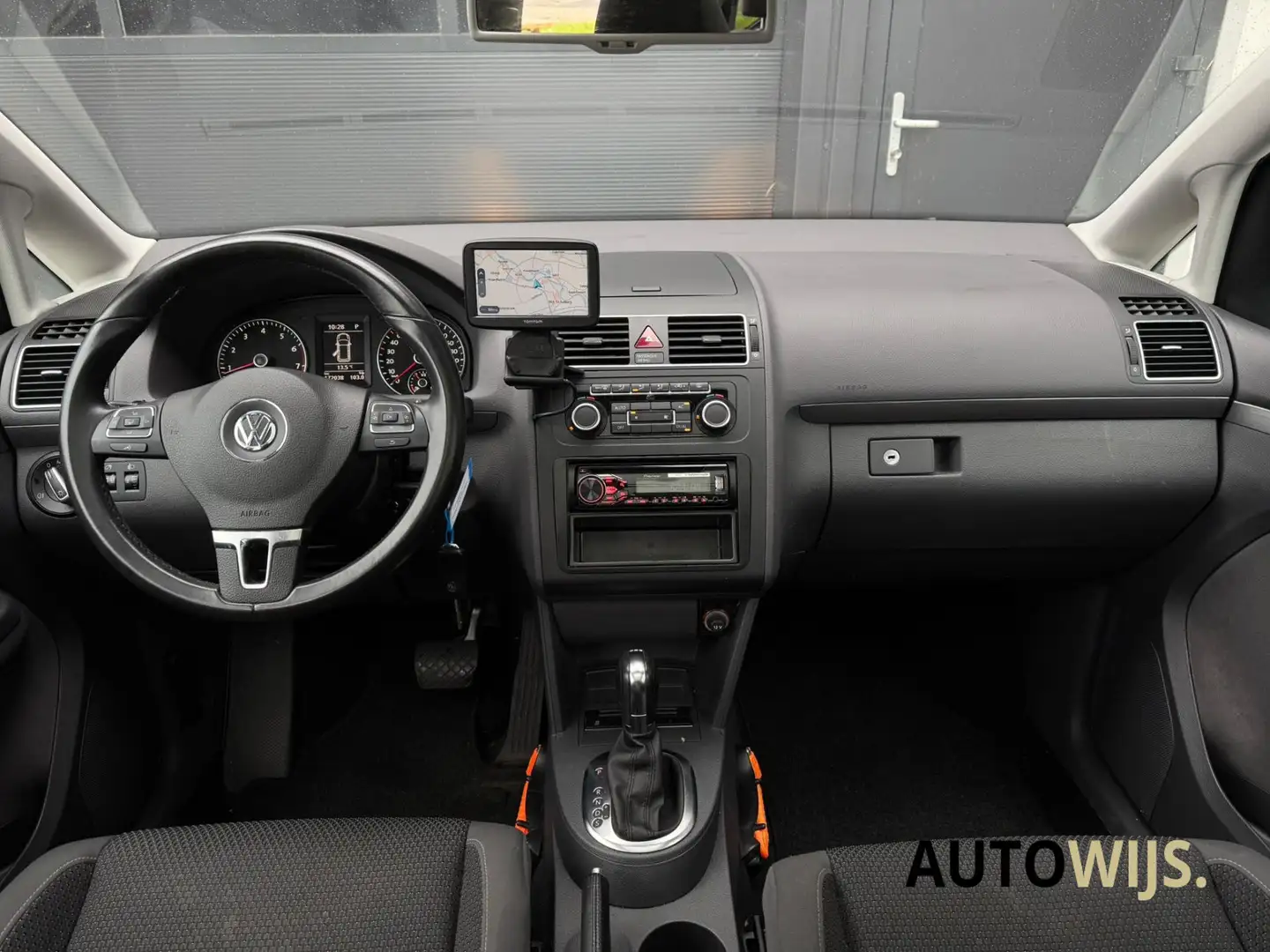 Volkswagen Touran 1.4 TSI Comfortline|PANO|DSG|140PK|Trekhaak|NAVI Gris - 2