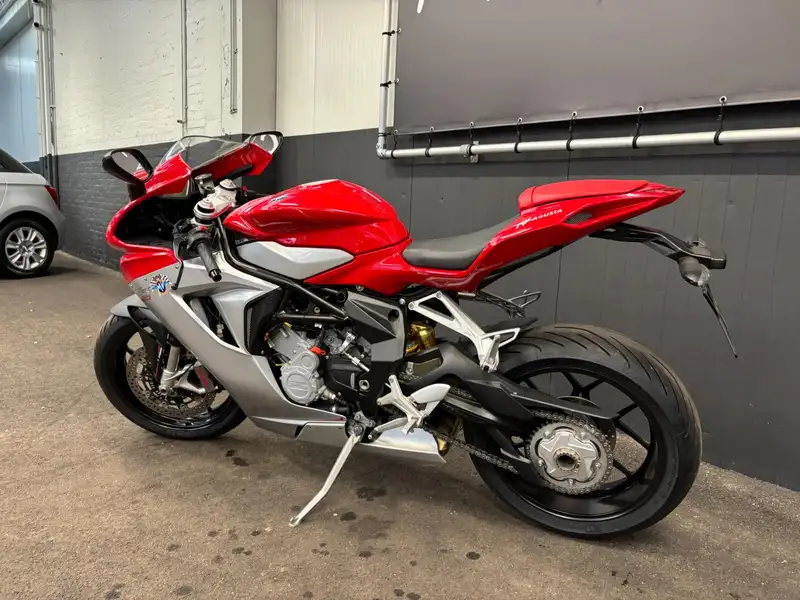 MV Agusta F3 - foto 5