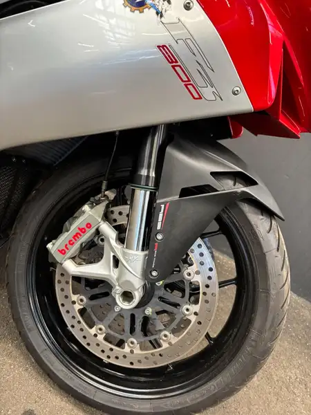 MV Agusta F3 - foto 7
