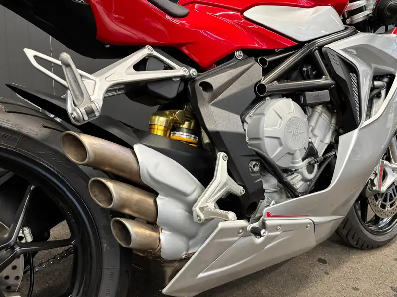 MV Agusta F3 - foto 8