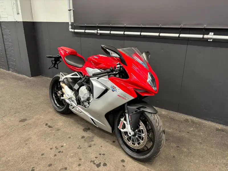 MV Agusta F3 - foto 2
