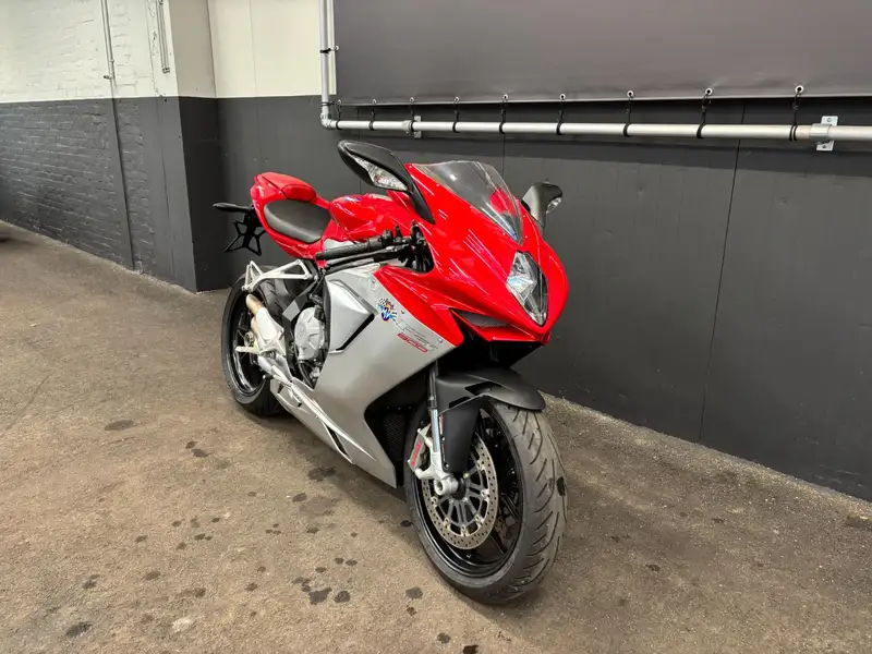MV Agusta F3 - foto 3