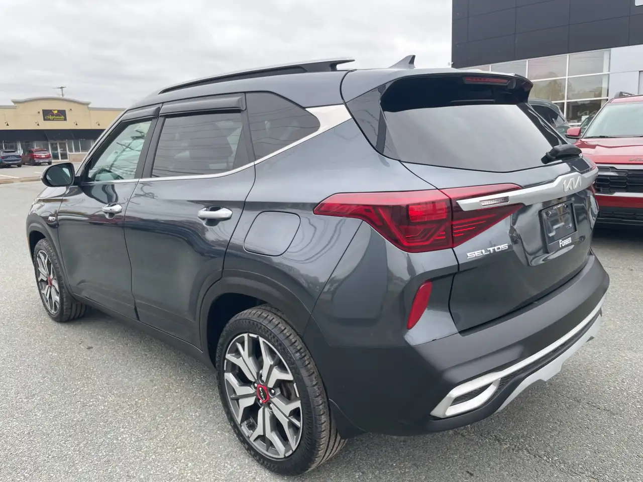 Kia Seltos снимка Kia Seltos