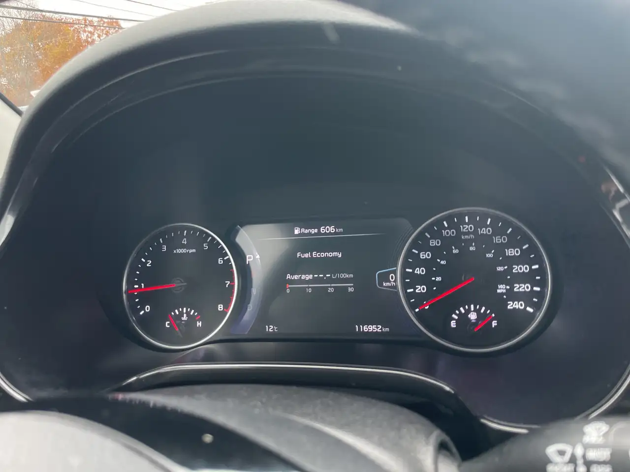 Kia Seltos снимка Kia Seltos