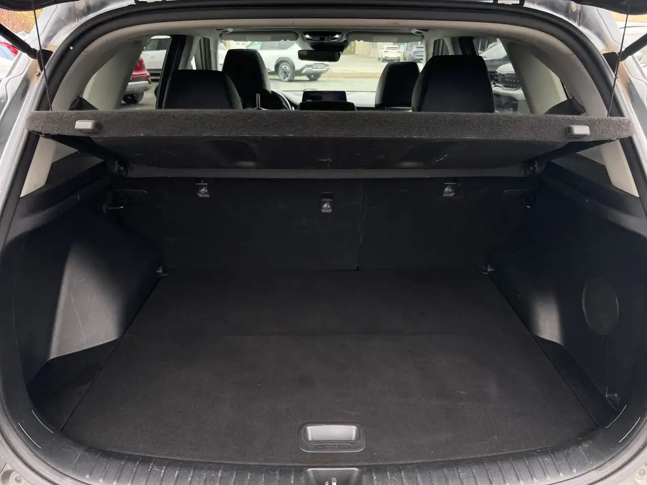 Kia Seltos снимка Kia Seltos