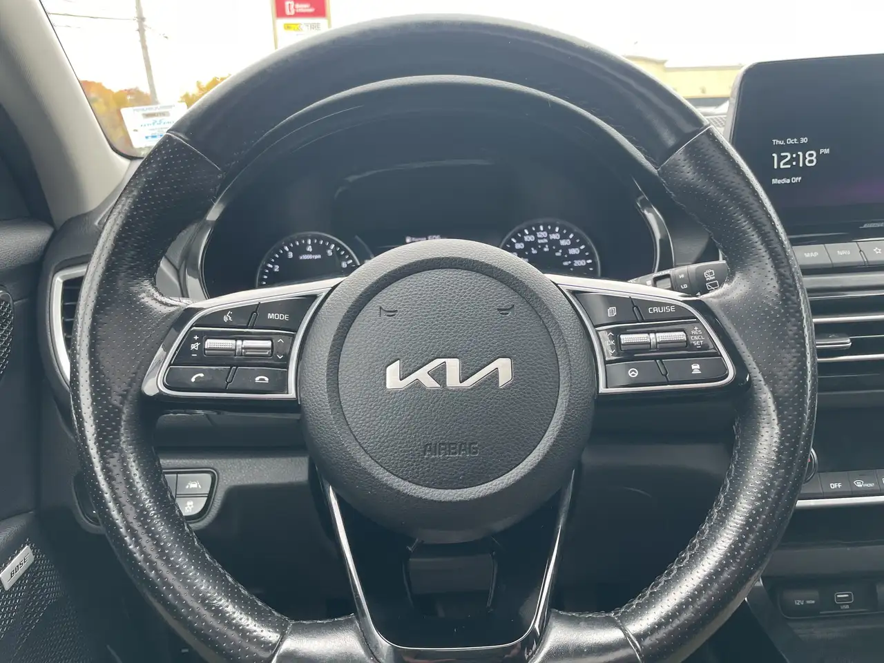 Kia Seltos снимка Kia Seltos