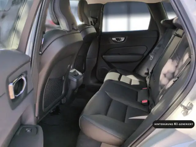 Volvo XC60 view 17