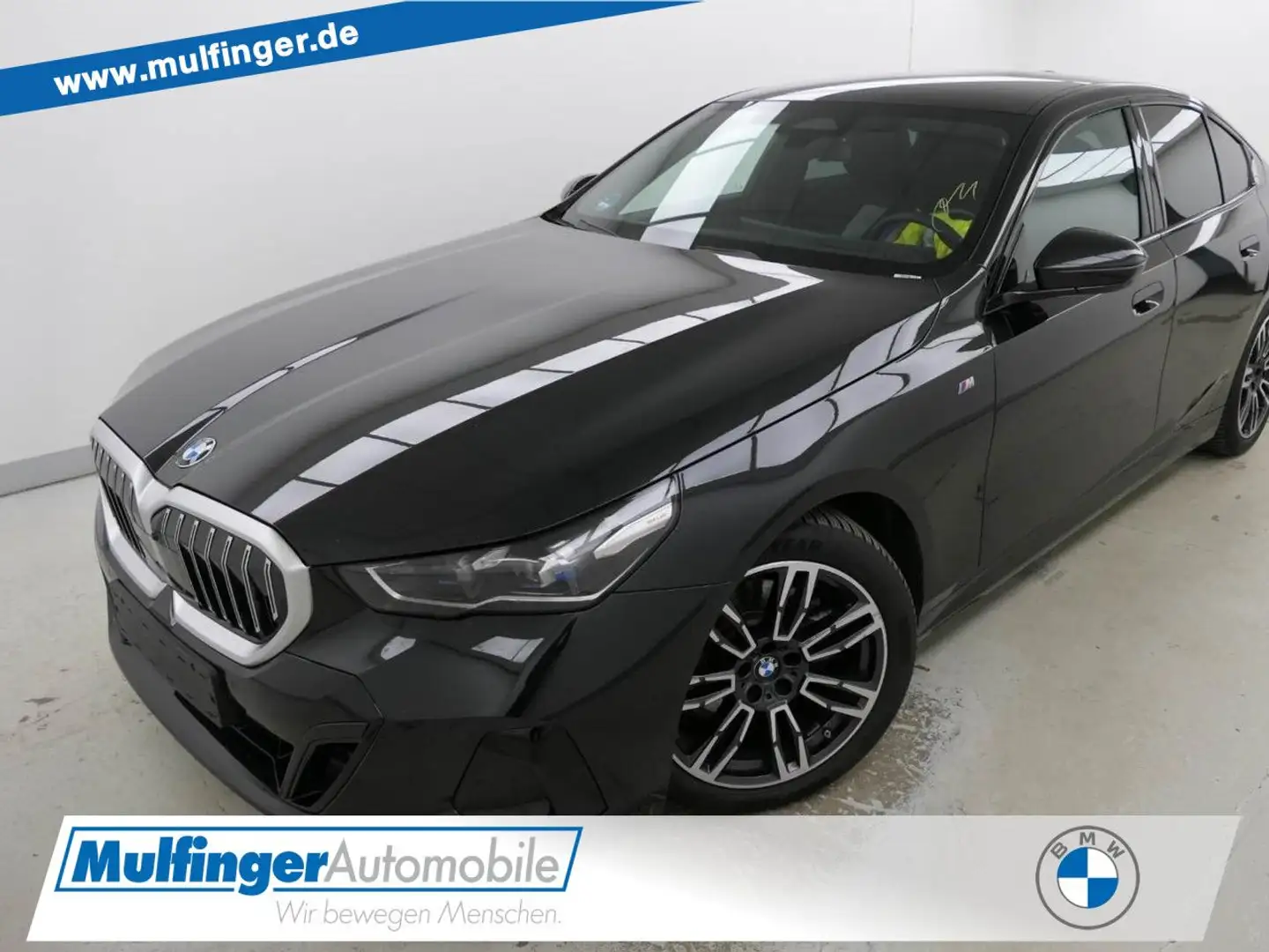 BMW 520 d xDr.M Sport Standh.AHK HUD ACC Sur-View H/K Schwarz - 1