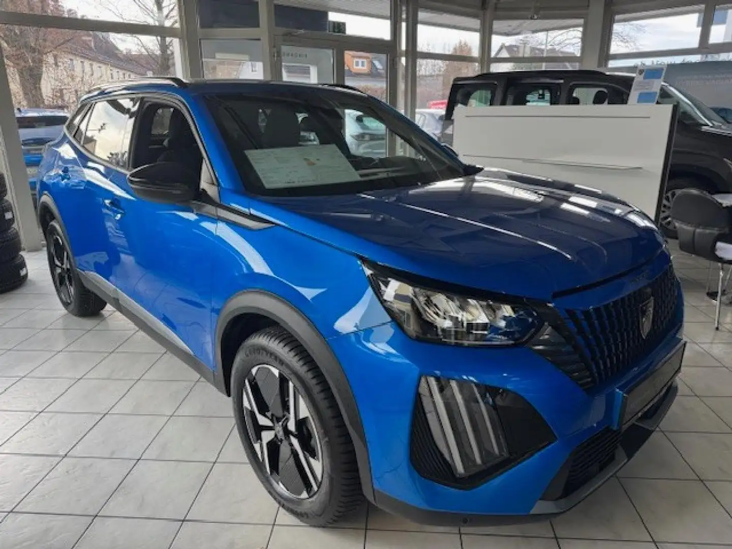 Peugeot 2008 Allure Hybrid 136 Bleu - 1