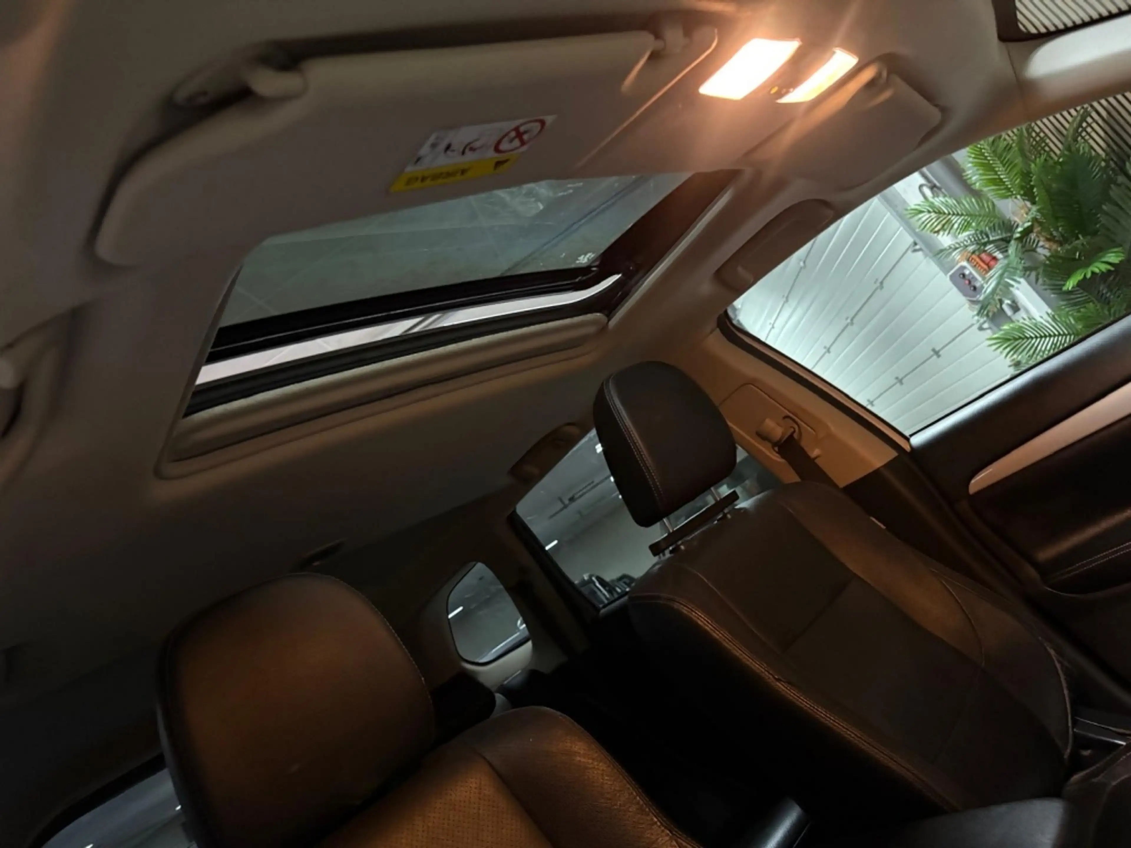 Mitsubishi Outlander 2.0 PHEV Instyle — photo 14