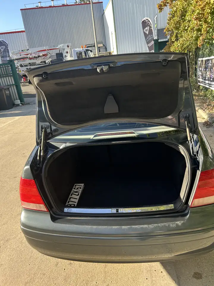 Volkswagen Bora 1.6i 16v Confort, foto 9