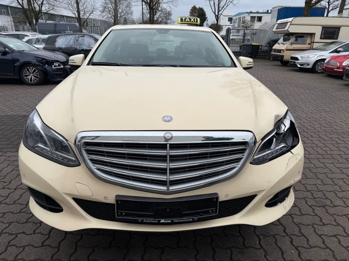 Mercedes-Benz E 200 E -Klasse Lim. E 200 CDI BlueEfficiency Gelb - 2