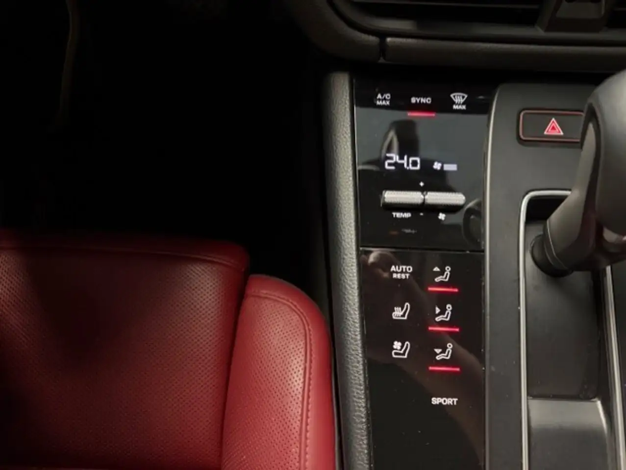 Porsche Macan снимка Porsche Macan