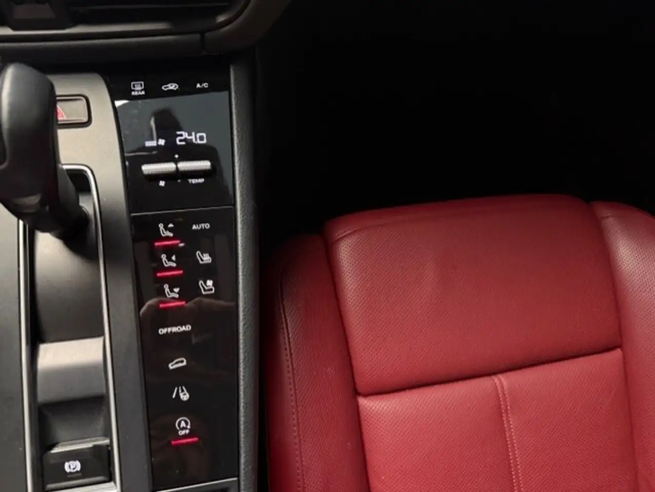 Porsche Macan снимка Porsche Macan