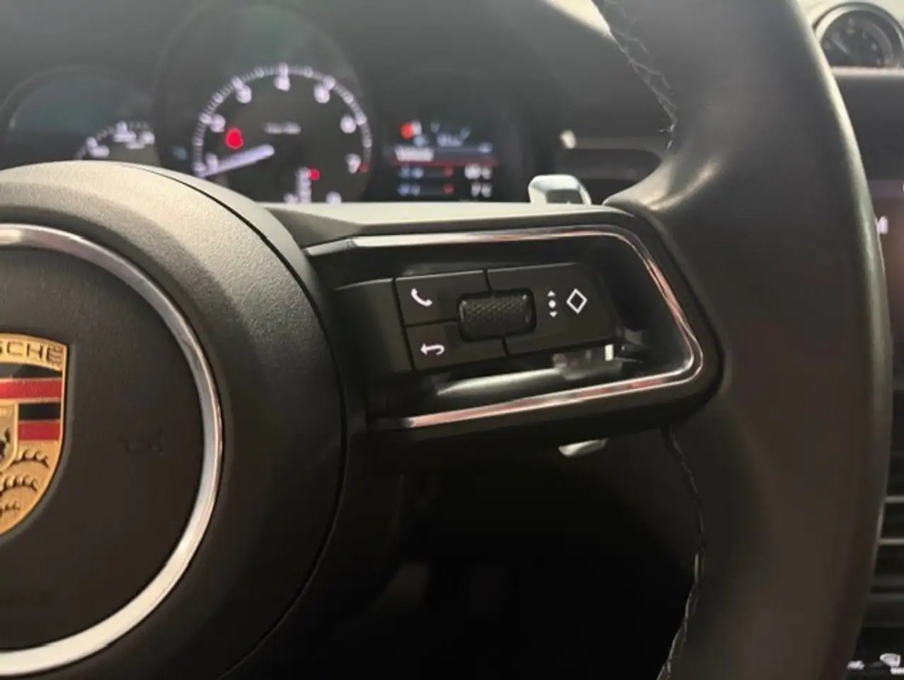 Porsche Macan снимка Porsche Macan