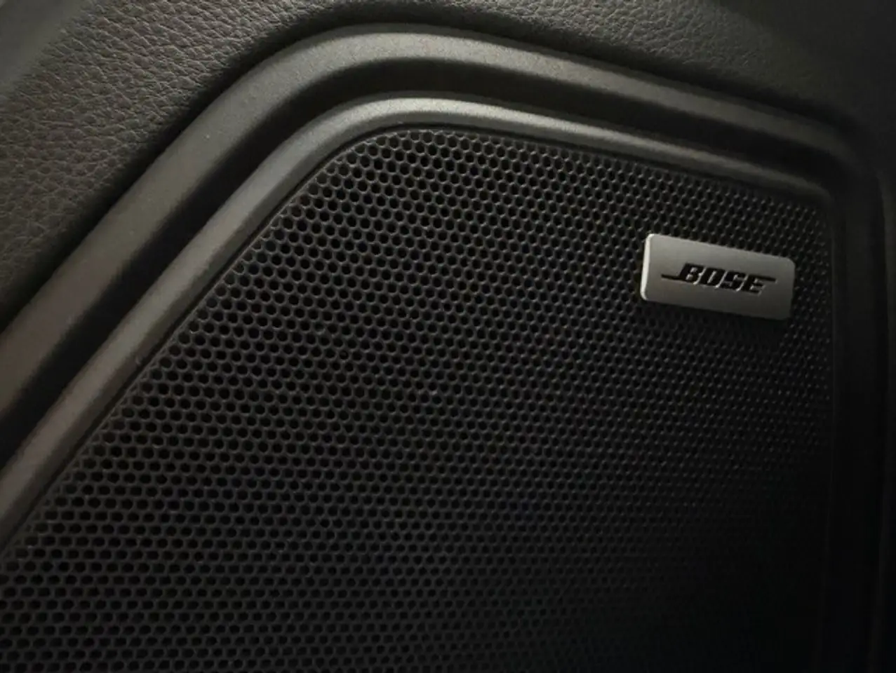 Porsche Macan снимка Porsche Macan