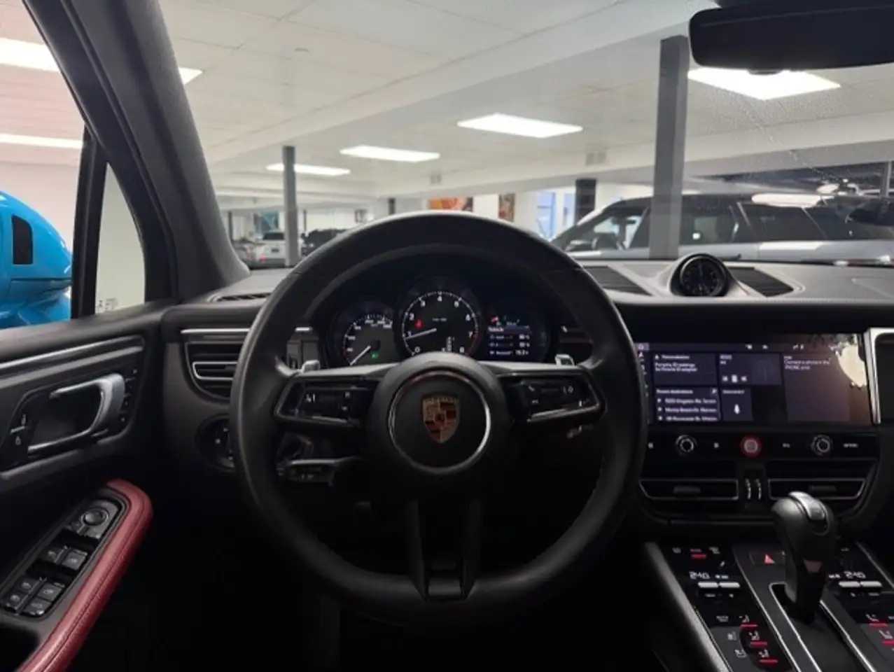 Porsche Macan снимка Porsche Macan