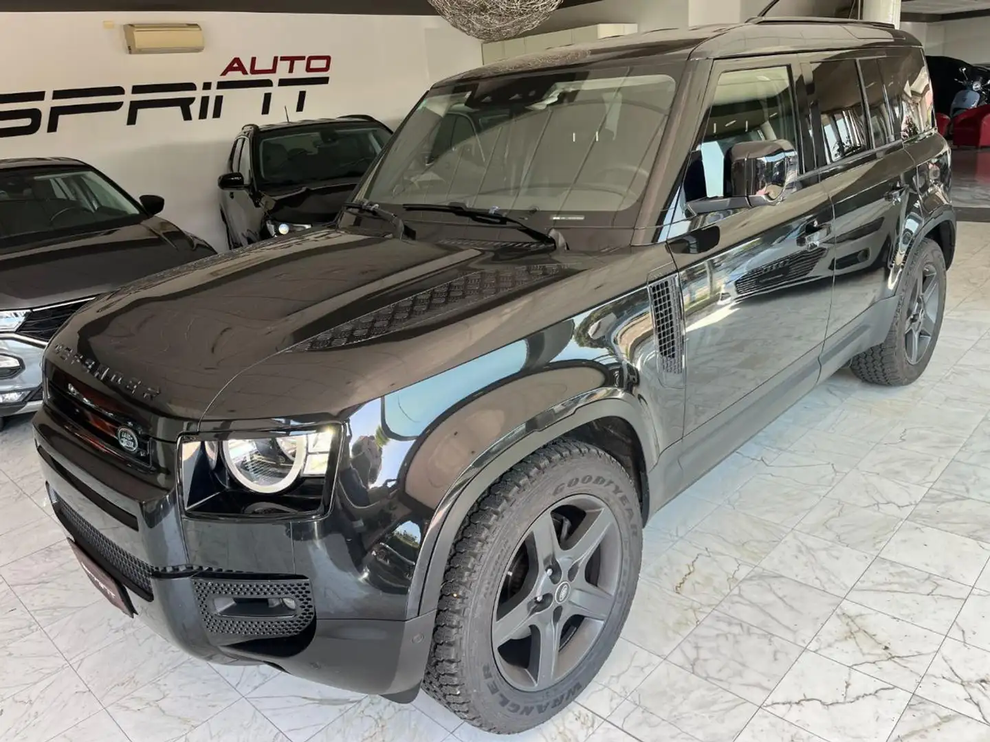 Land Rover Defender 110 3.0D I6 200CV AWD AUTO S TOTAL BLACK Negro - 1