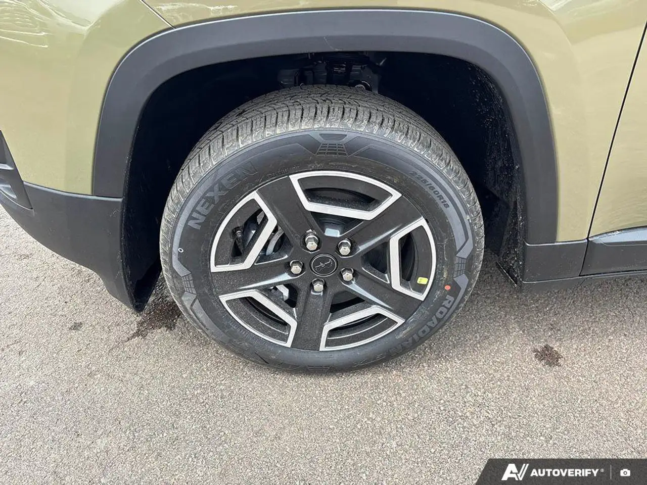 Jeep Cherokee снимка Jeep Cherokee