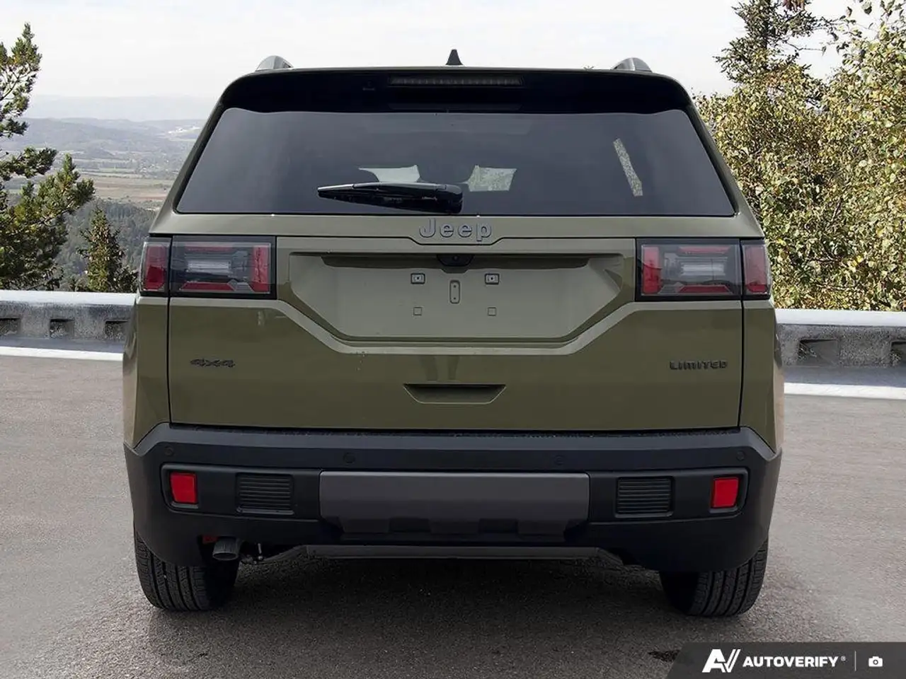 Jeep Cherokee снимка Jeep Cherokee